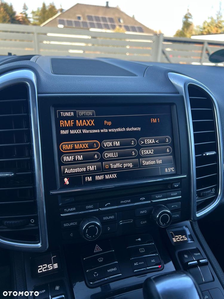 Porsche Cayenne - 19