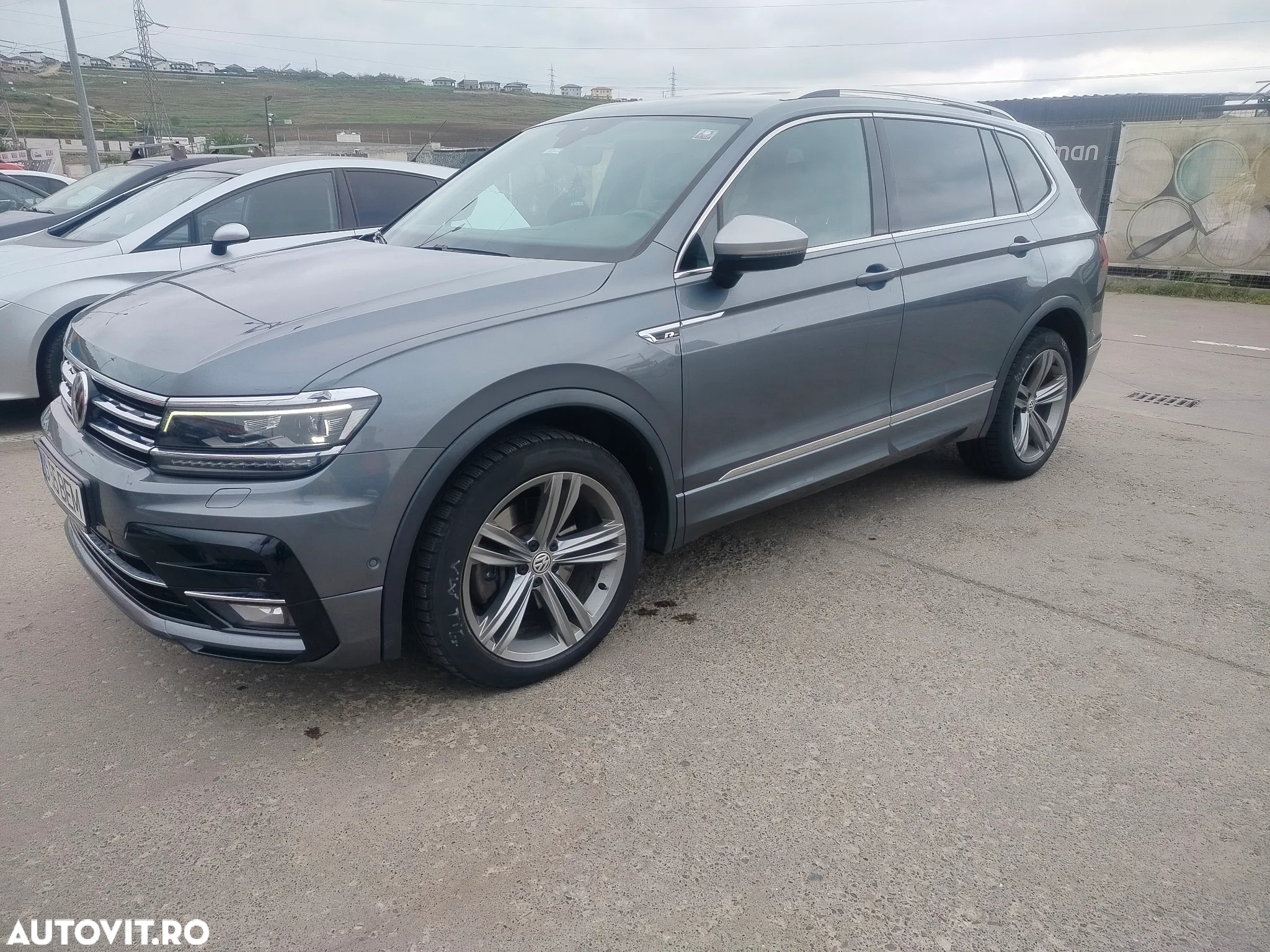 Volkswagen Tiguan Allspace 2.0 TDI SCR 4Motion DSG Highline - 2