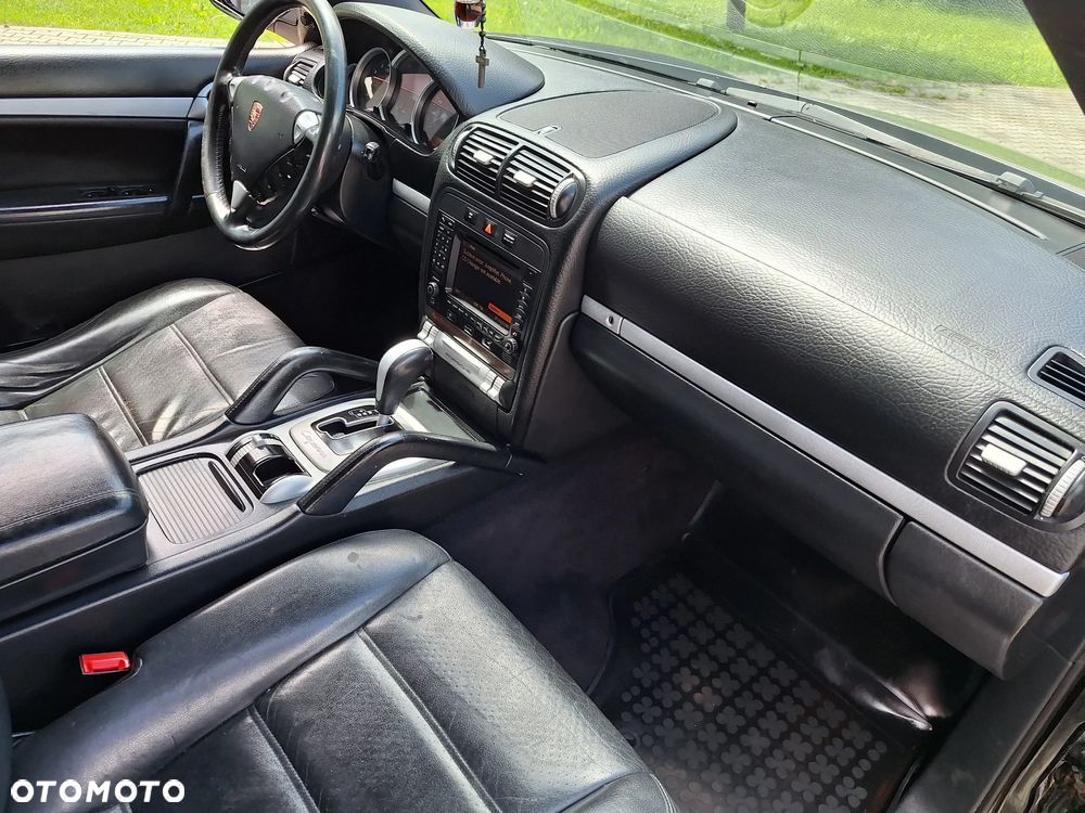 Porsche Cayenne S Tiptronic - 22