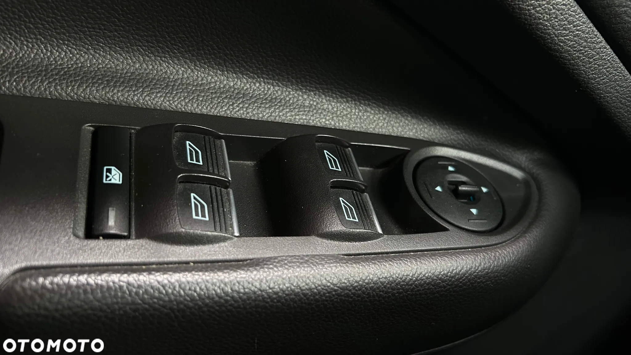Ford Kuga 2.0 TDCi 4WD Trend - 14