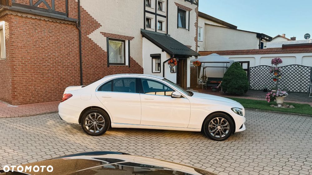Mercedes-Benz Klasa C 200 4-Matic 7G-TRONIC - 4