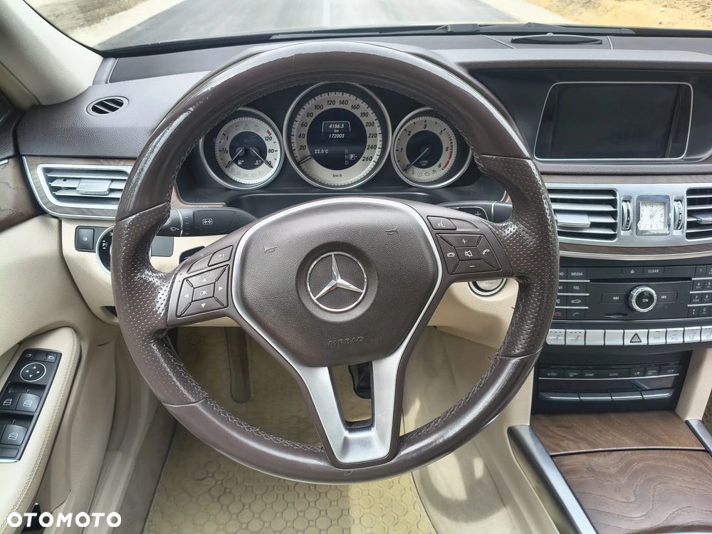 Mercedes-Benz Klasa E 220 BlueTEC 4-Matic Avantgarde - 24