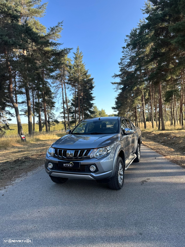 Mitsubishi L200 2.4 DI-D CD Intense Strakar 4WD
