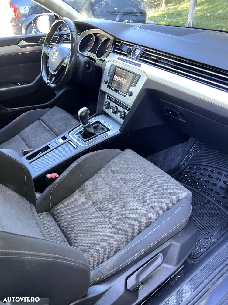 Volkswagen Passat 2.0 TDI DSG Comfortline - 15