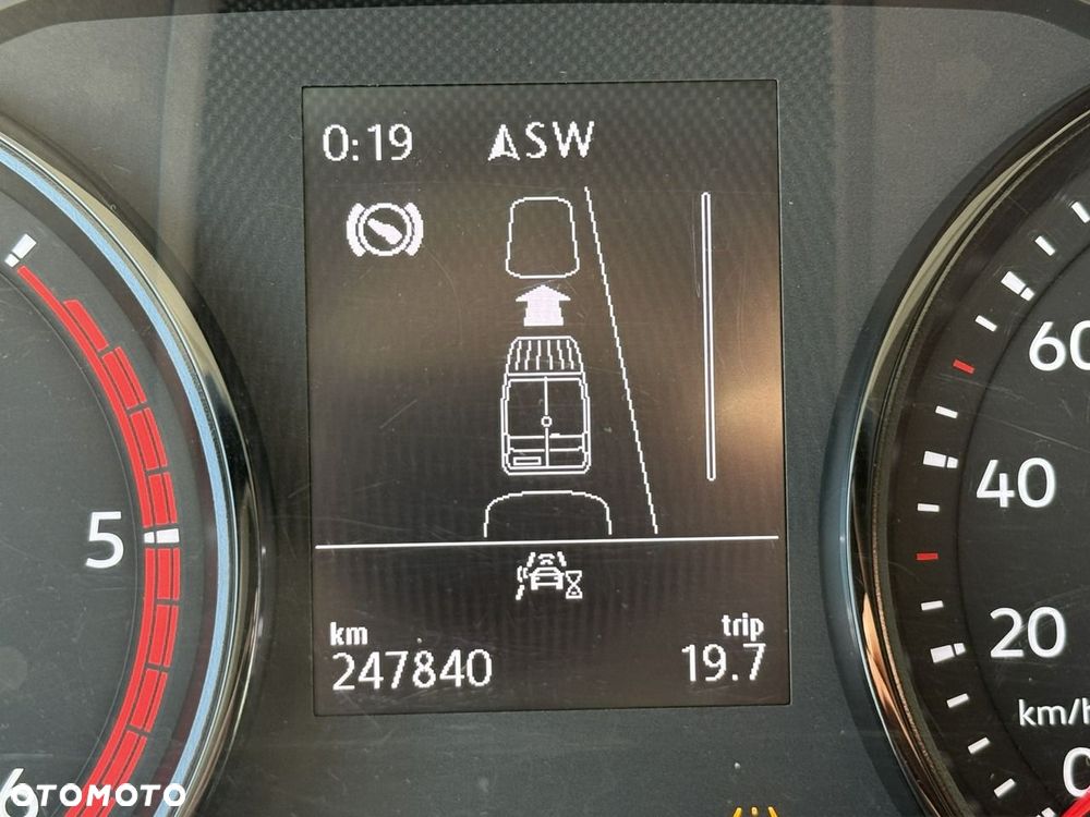 Volkswagen CRAFTER 177KM/ Średni/Navi/Klima/Kamera/Asystenci jazdy full/1378kg ładowność - 23