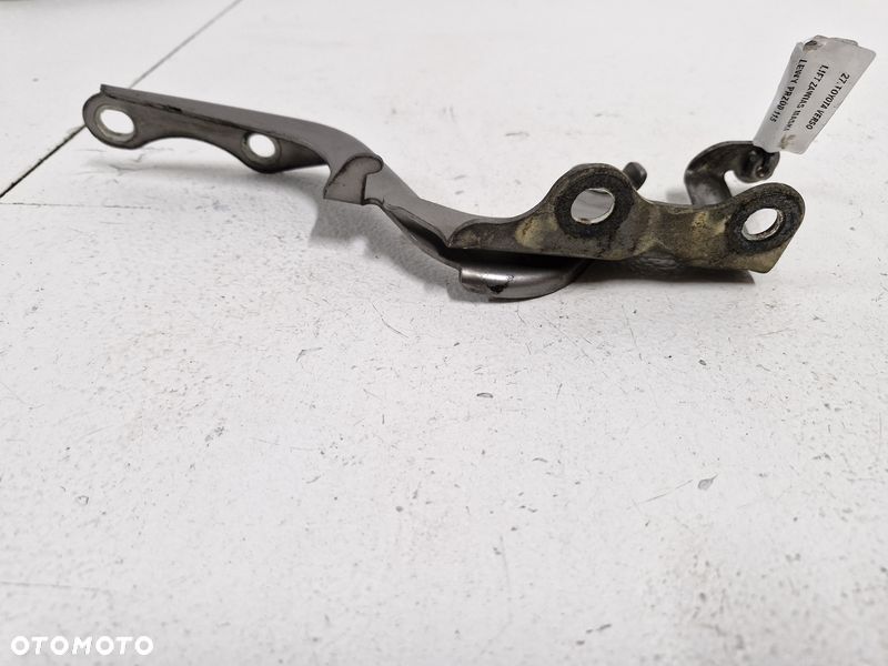 TOYOTA VERSO LIFT ZAWIAS MASKI LEWY - 4