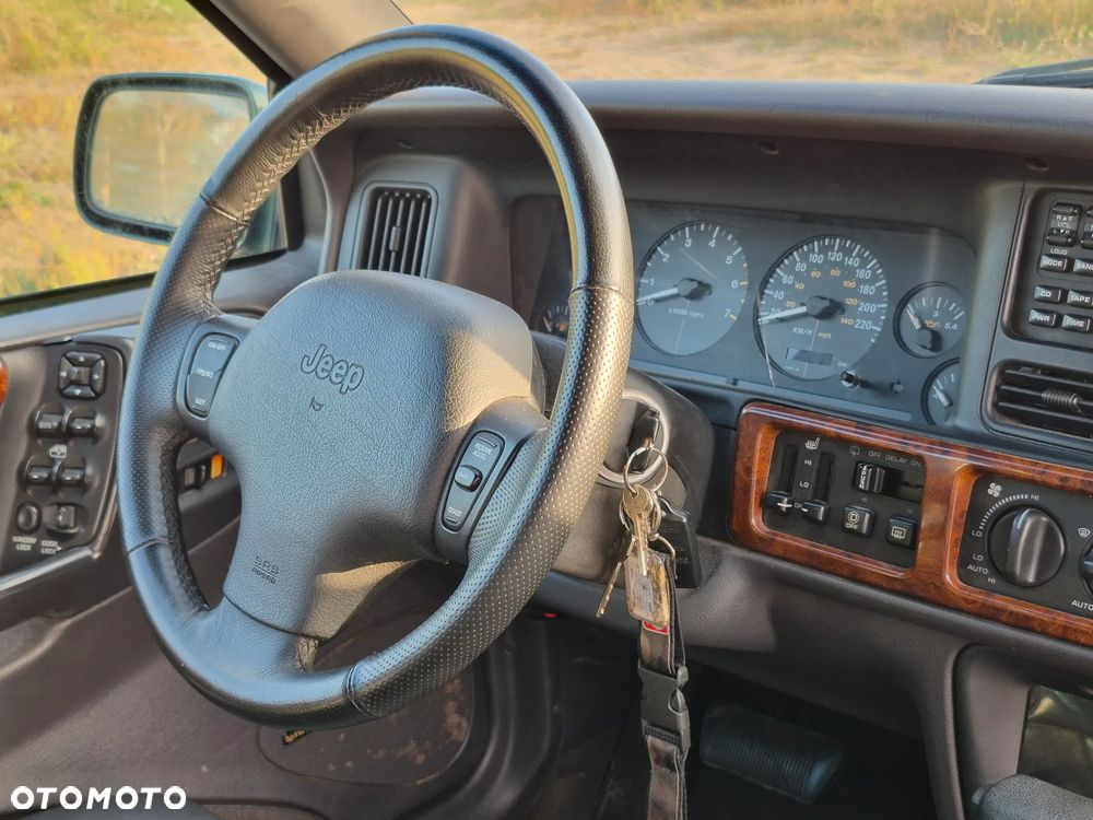 Jeep Grand Cherokee - 5