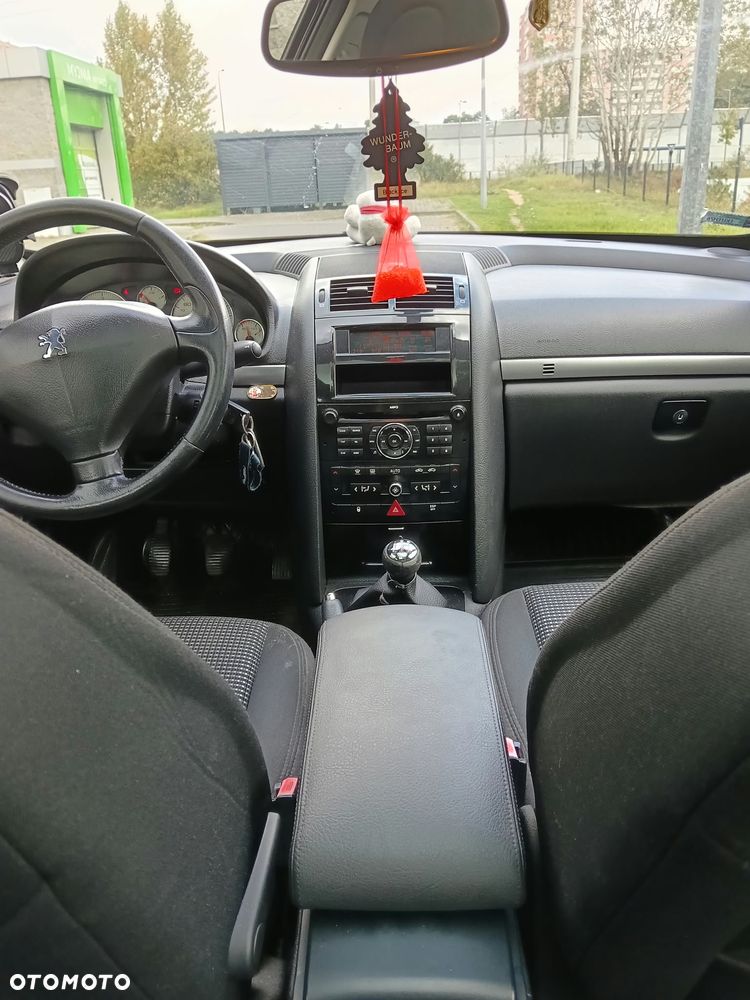 Peugeot 407 - 13
