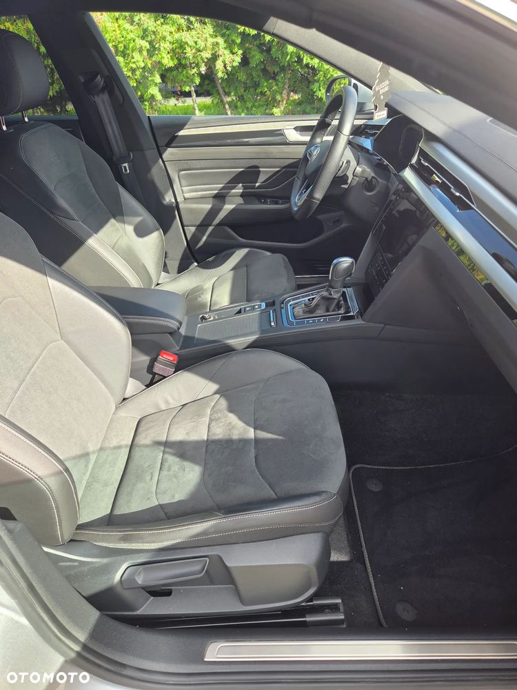 Volkswagen Arteon 2.0 TDI SCR R-Line DSG - 26