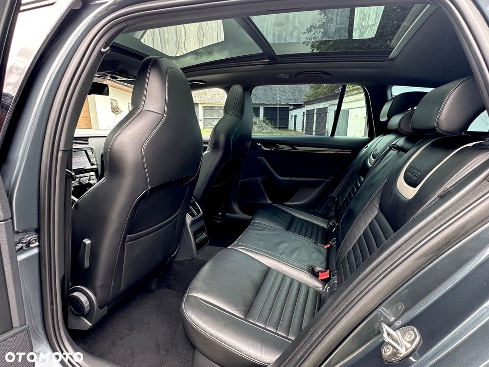 Skoda Octavia 2.0 TSI (Green tec) DSG RS - 10