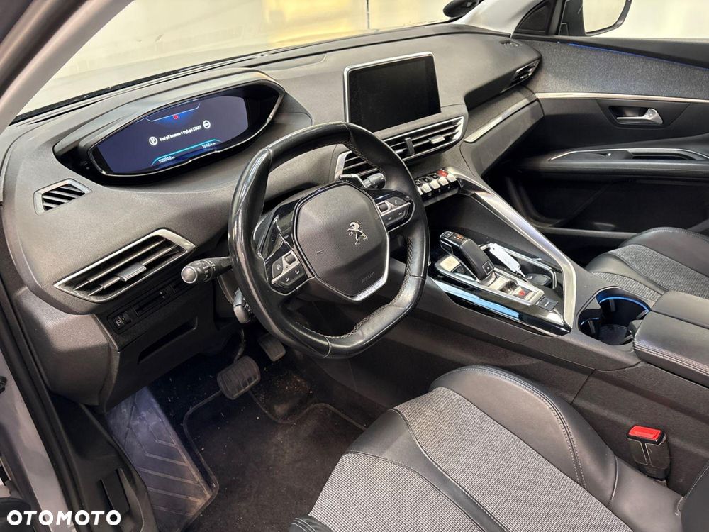 Peugeot 3008 1.6 PureTech GPF Allure S&S EAT8 - 8