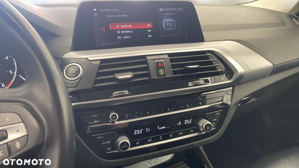 BMW X3 xDrive20d Advantage - 20