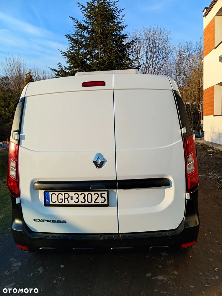 Renault Express - 10