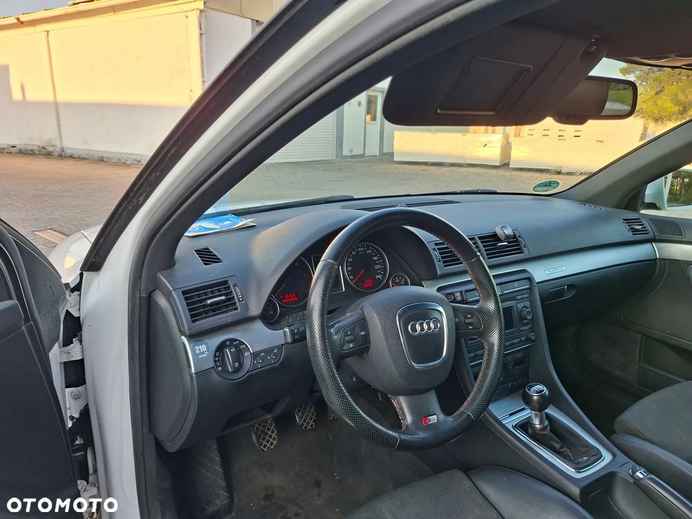 Audi A4 Avant 2.0 TDI DPF quattro S line Sportpaket (plus) - 10