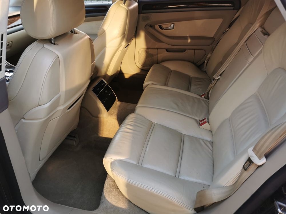 Audi A8 4.2 TDI Quattro - 10