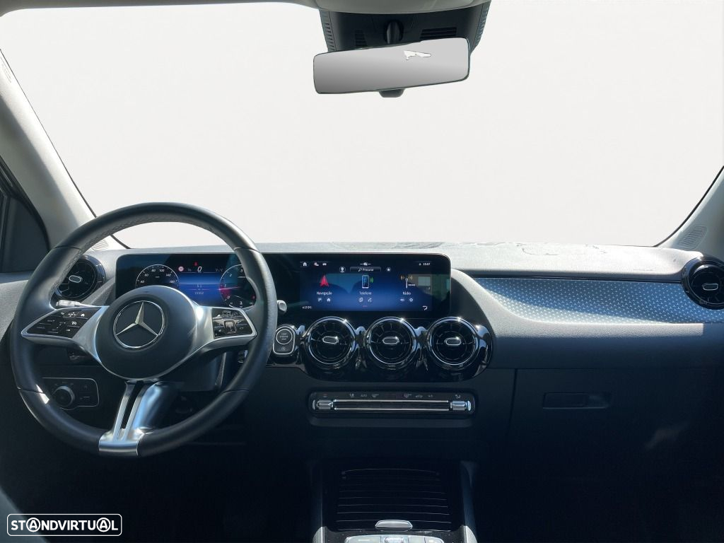 Mercedes-Benz GLA 180 d - 11
