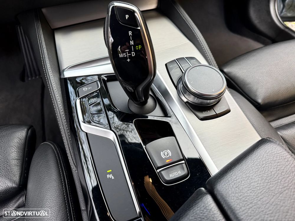 BMW 520 d ED Line Luxury - 29