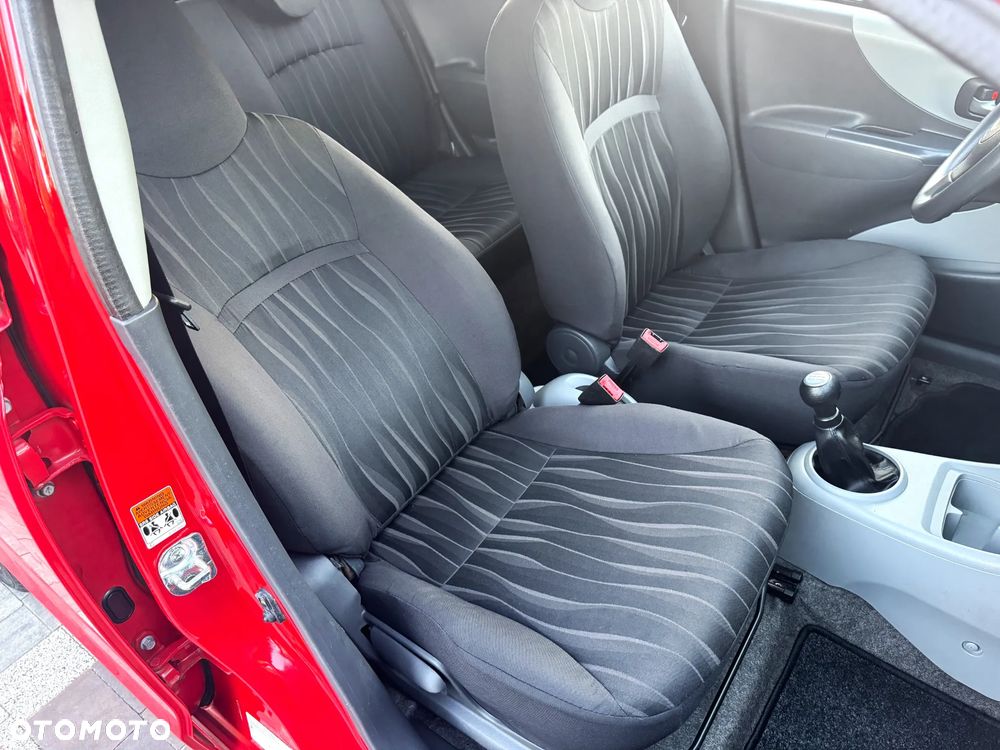Nissan Pixo 1.0 Visia - 13