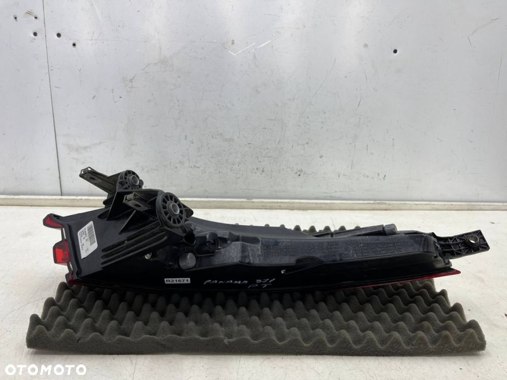 Lampa Porsche Panamera II 971 16-20r. PRAWA tylna w błotnik ORYGINALNA prawy tył Europa 971945092b - 10