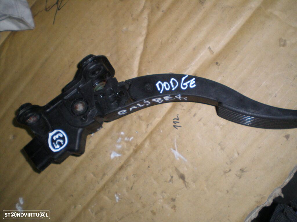 Pedal 04891585AB DODGE CALIBER 2008 2.0 CRD 140CV 5P PRETO - 1