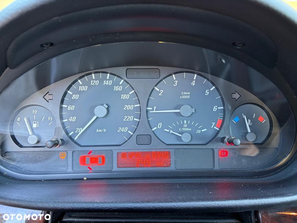 BMW Seria 3 318 Ci Edition Exclusive - 26