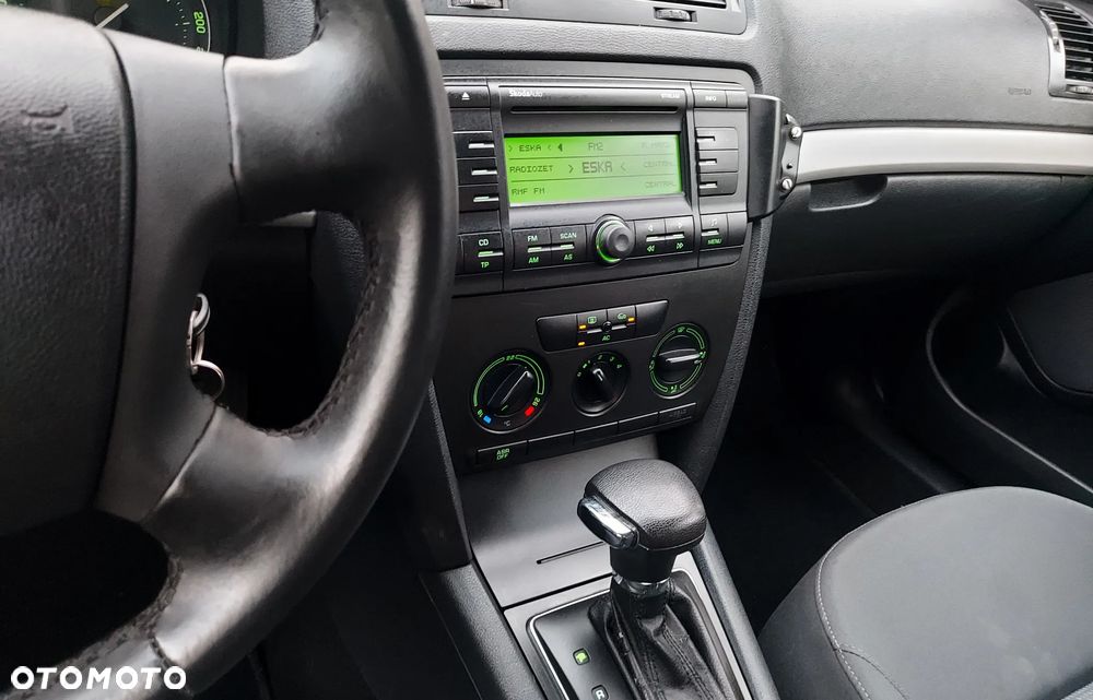 Skoda Octavia 1.6 Automatik Team Edition - 32