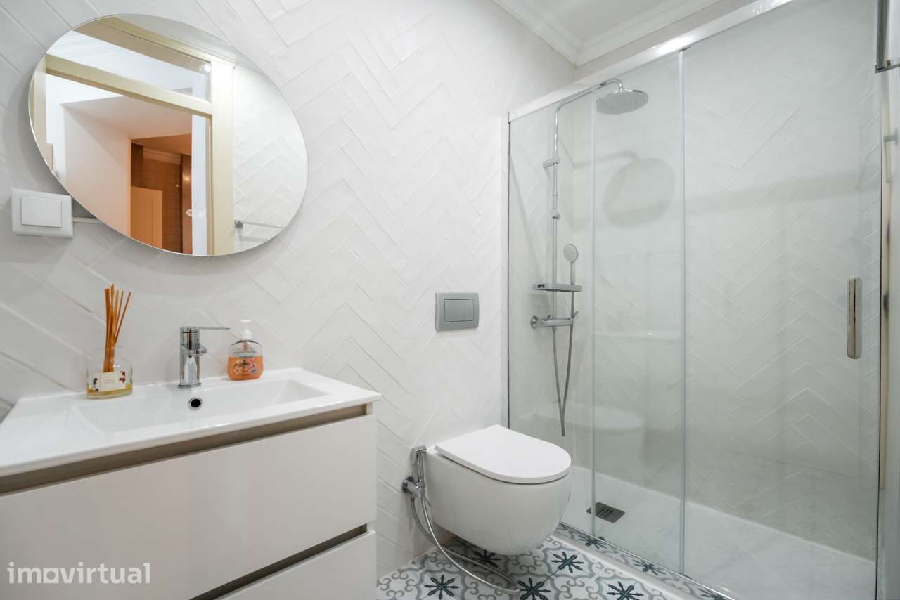 Vendo urgente T3 renovado nas Av Novas em Lisboa - Grande imagem: 5/7
