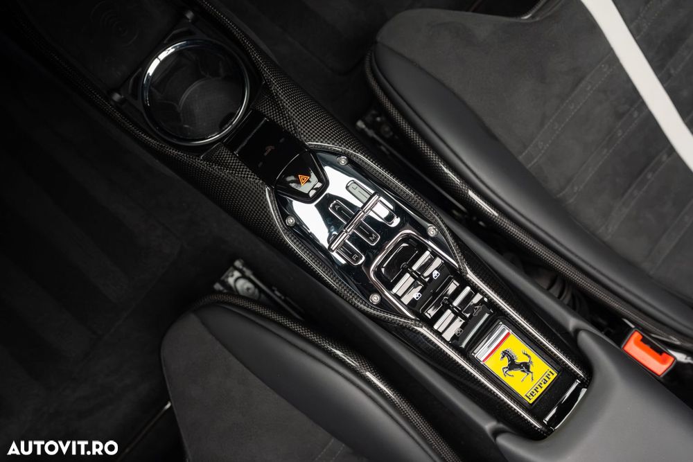 Ferrari 296 GTS - 16