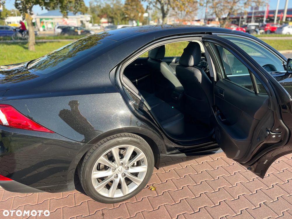 Lexus IS 200t Elite - 7