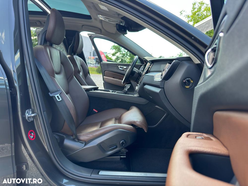Volvo XC 60 D5 AWD Geartronic Inscription - 35