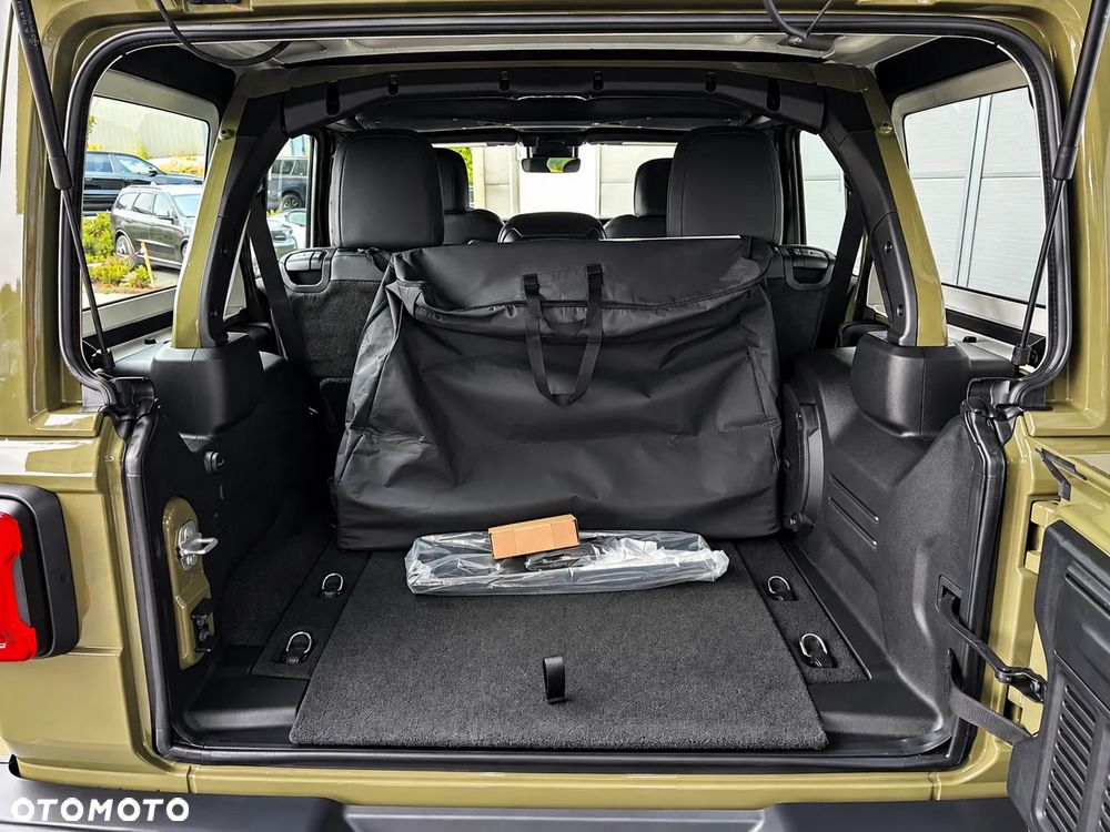 Jeep Wrangler - 18