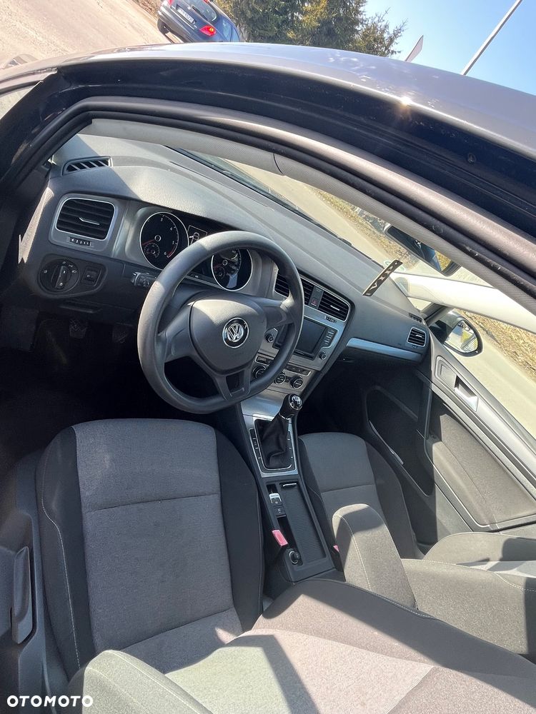 Volkswagen Golf 1.6 TDI BlueMotion Comfortline - 16