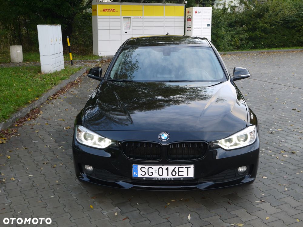 BMW Seria 3 320d Touring Efficient Dynamics Edition - 3