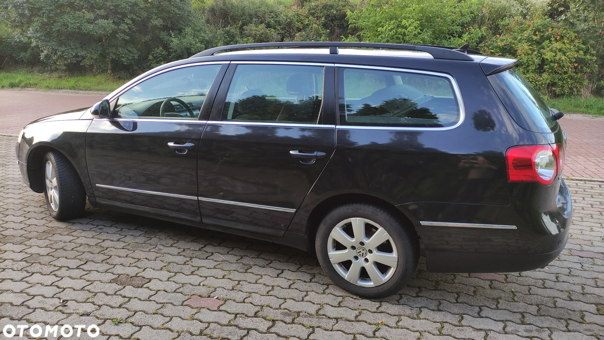 Volkswagen Passat 2.0 TDI DPF Highline - 11