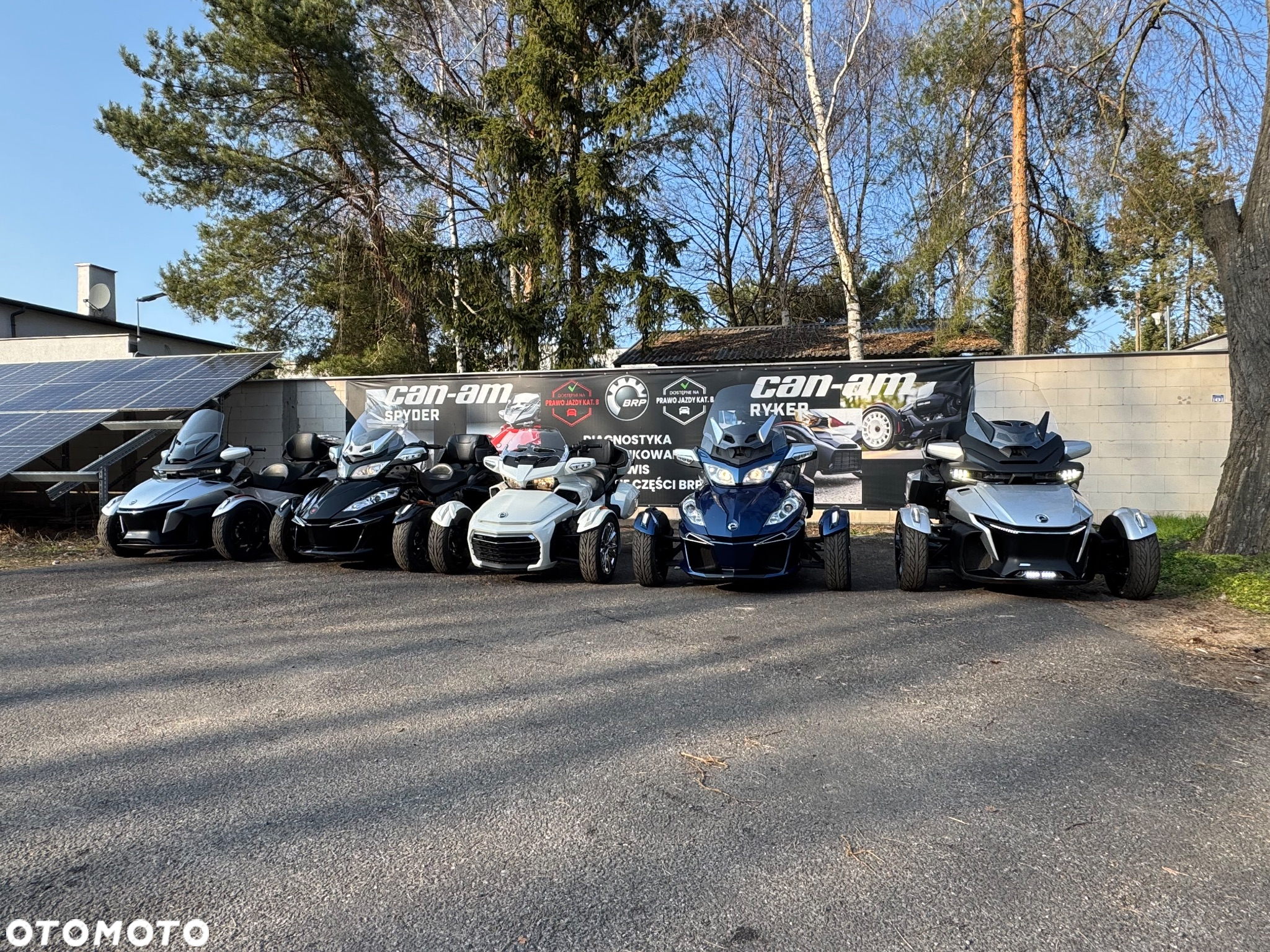 Can-Am Spyder - 12