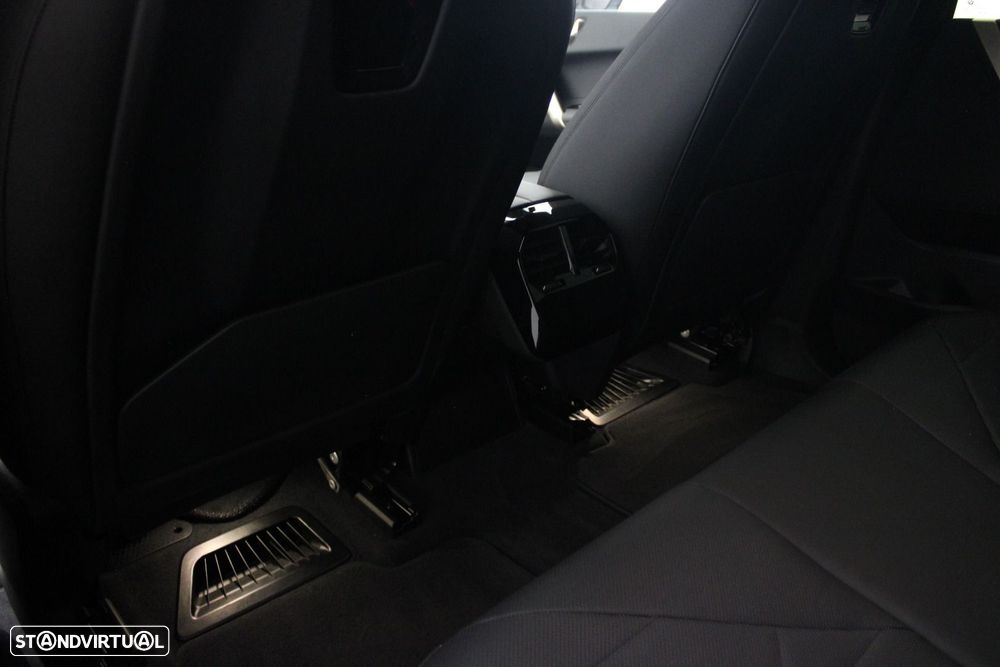 BMW iX xDrive 40 - 39