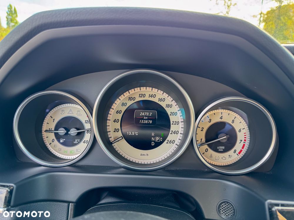 Mercedes-Benz Klasa E - 22