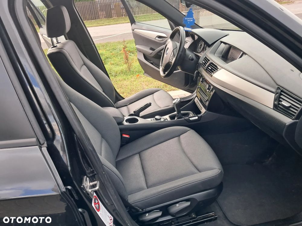 BMW X1 sDrive16d Sport Line - 9