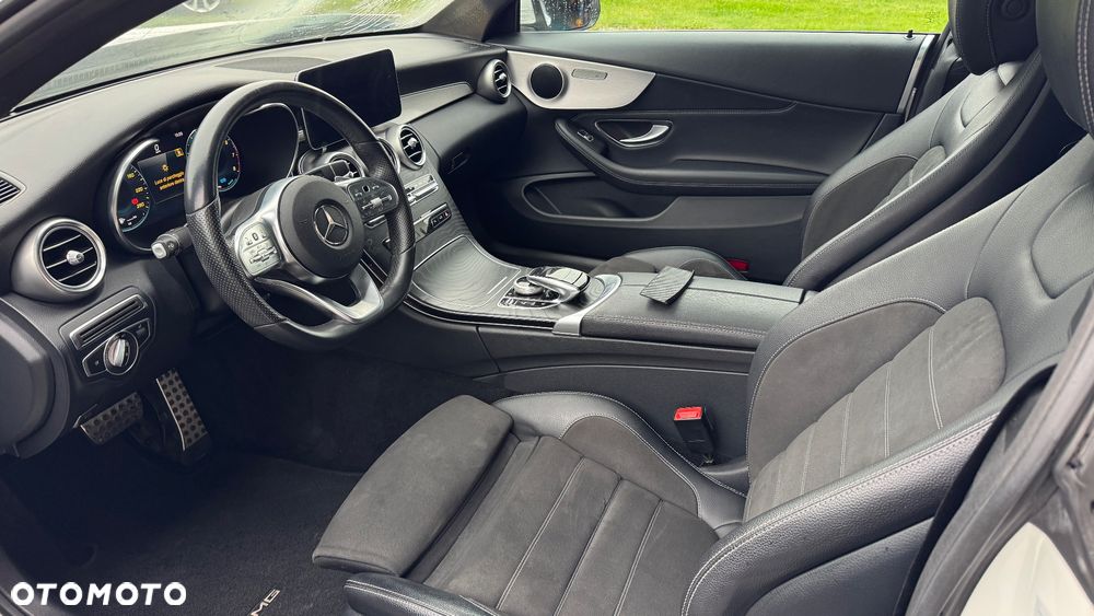 Mercedes-Benz Klasa C 200 Coupe 4Matic 9G-TRONIC AMG Line - 9