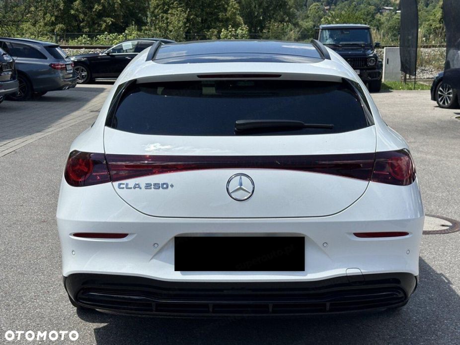 Mercedes-Benz CLA - 6