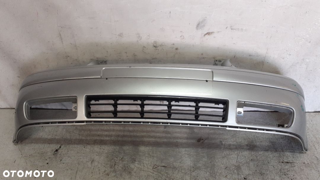 # ZDERZAK PRZÓD PRZEDNI DO VOLKSWAGEN VW GOLF IV 4 LA7W SREBRNY - 1