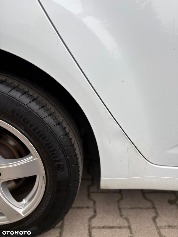 Kia Venga 1.6 M - 32