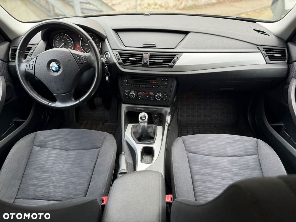 BMW X1 sDrive18i Sport Line - 7