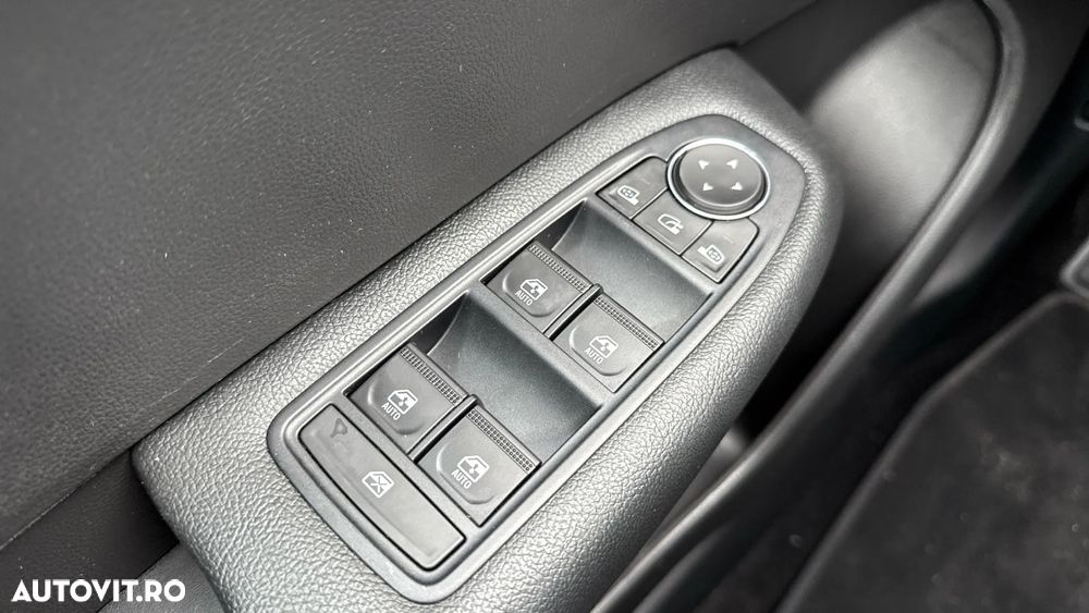 Renault Arkana E-TECH 145 Evolution - 27