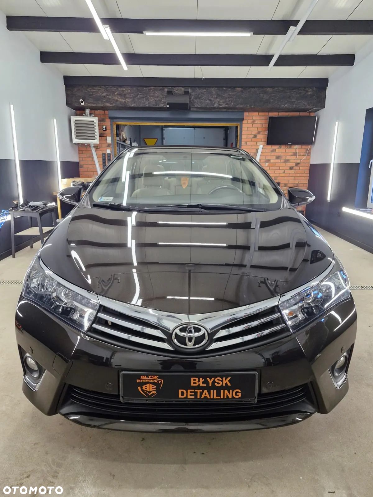 Toyota Corolla 1.6 Prestige EU6 - 1