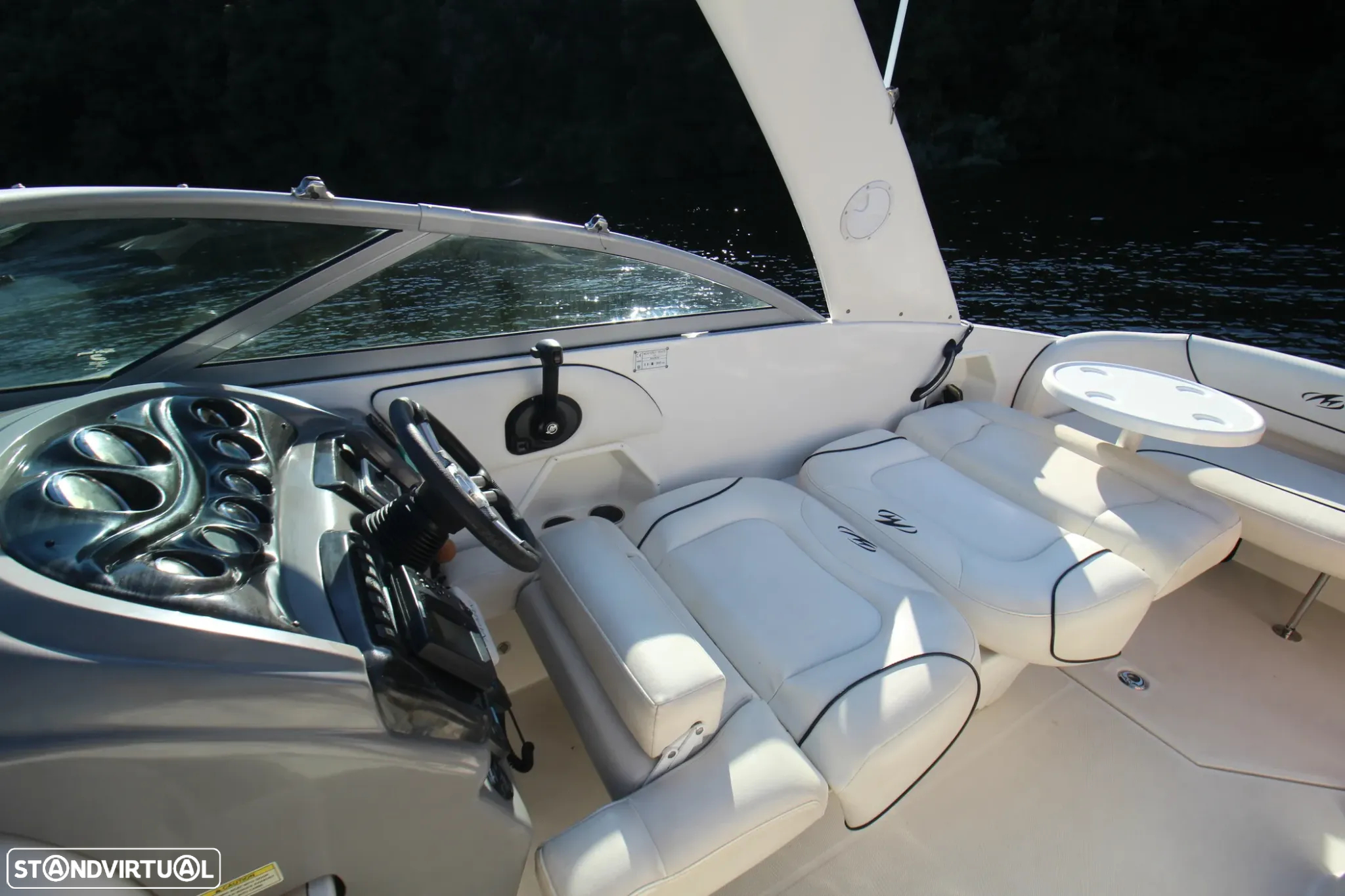 Monterey 295CR - 16