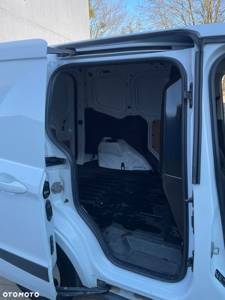 Ford TRANSIT COURIER - 13