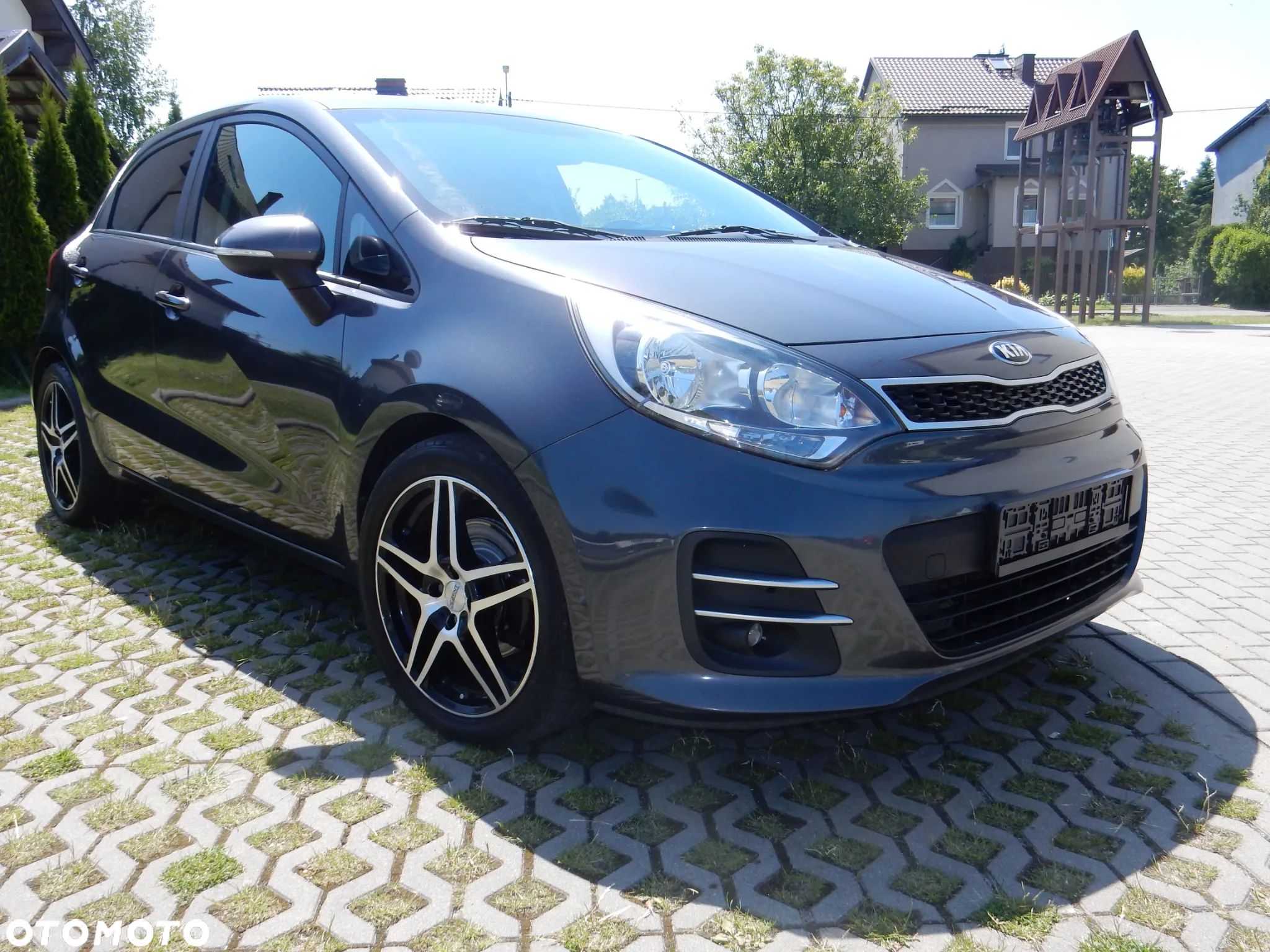 Kia Rio - 1