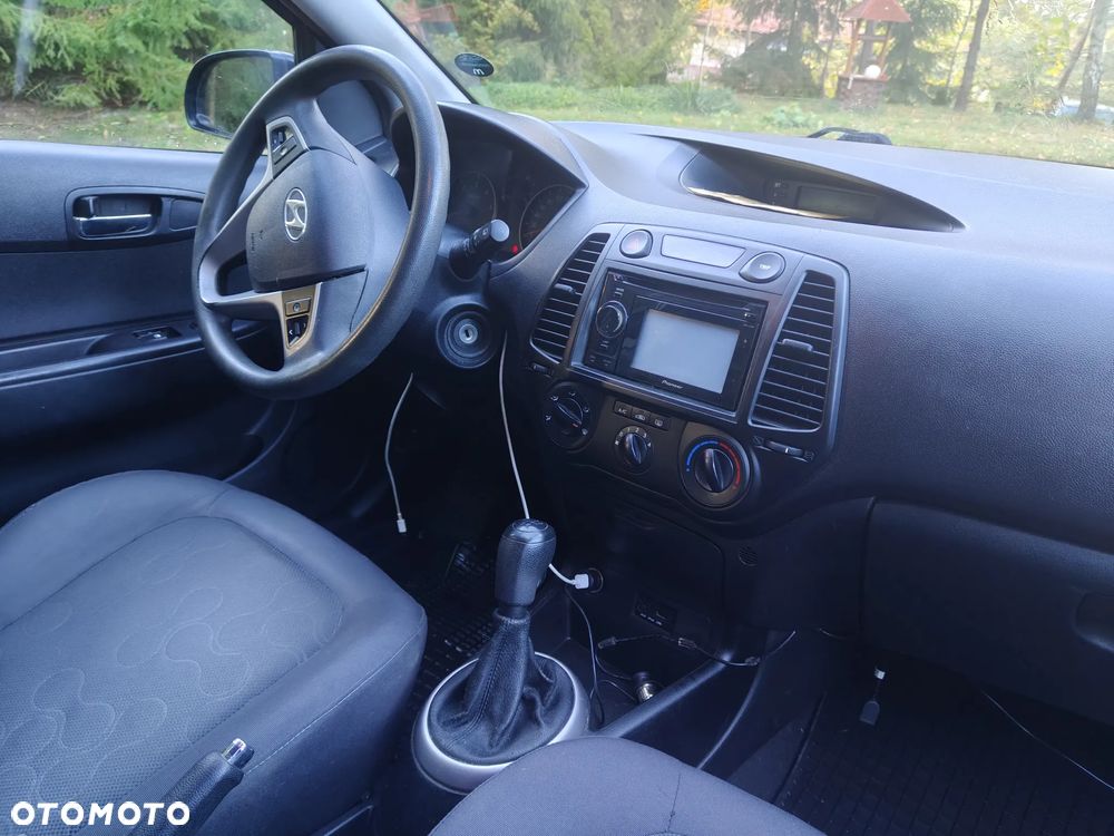 Hyundai i20 1.4 CRDi Comfort EU5 - 12