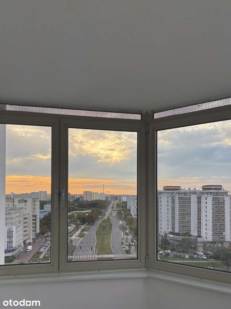 METRO POD KLATKĄ! Jasne 40m2 + loggia na 11 piętrze, Kondratowicza 22!
